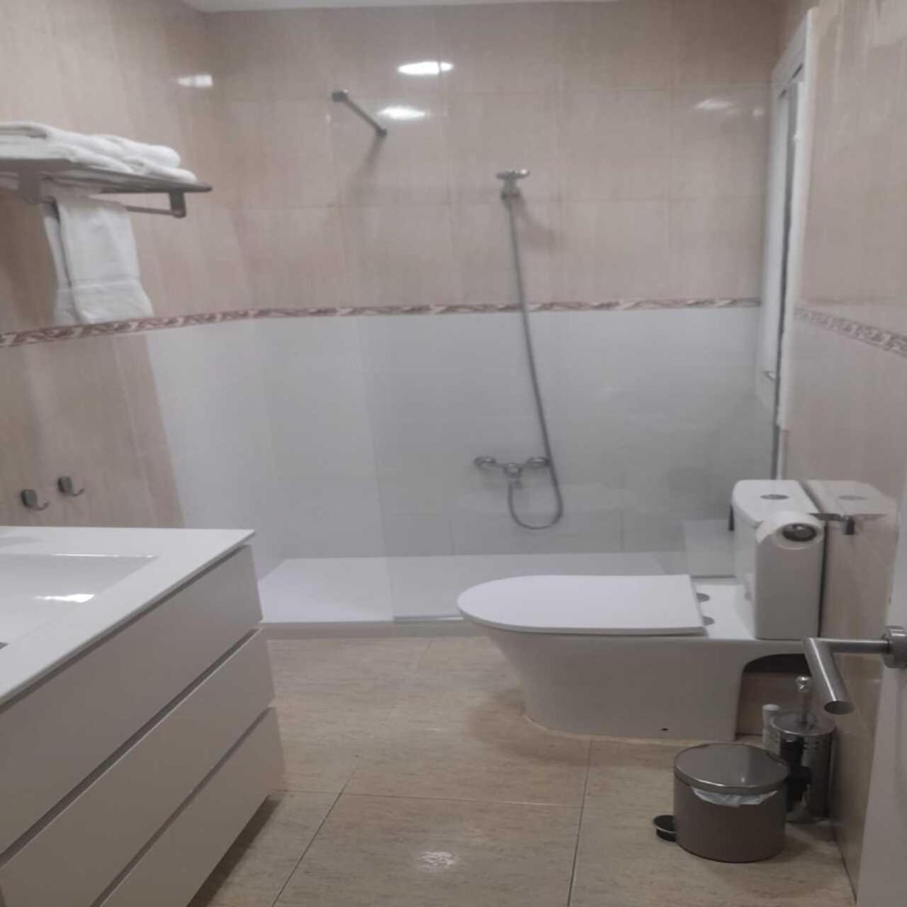 Nuevo Apartamento Centro Лерида Экстерьер фото